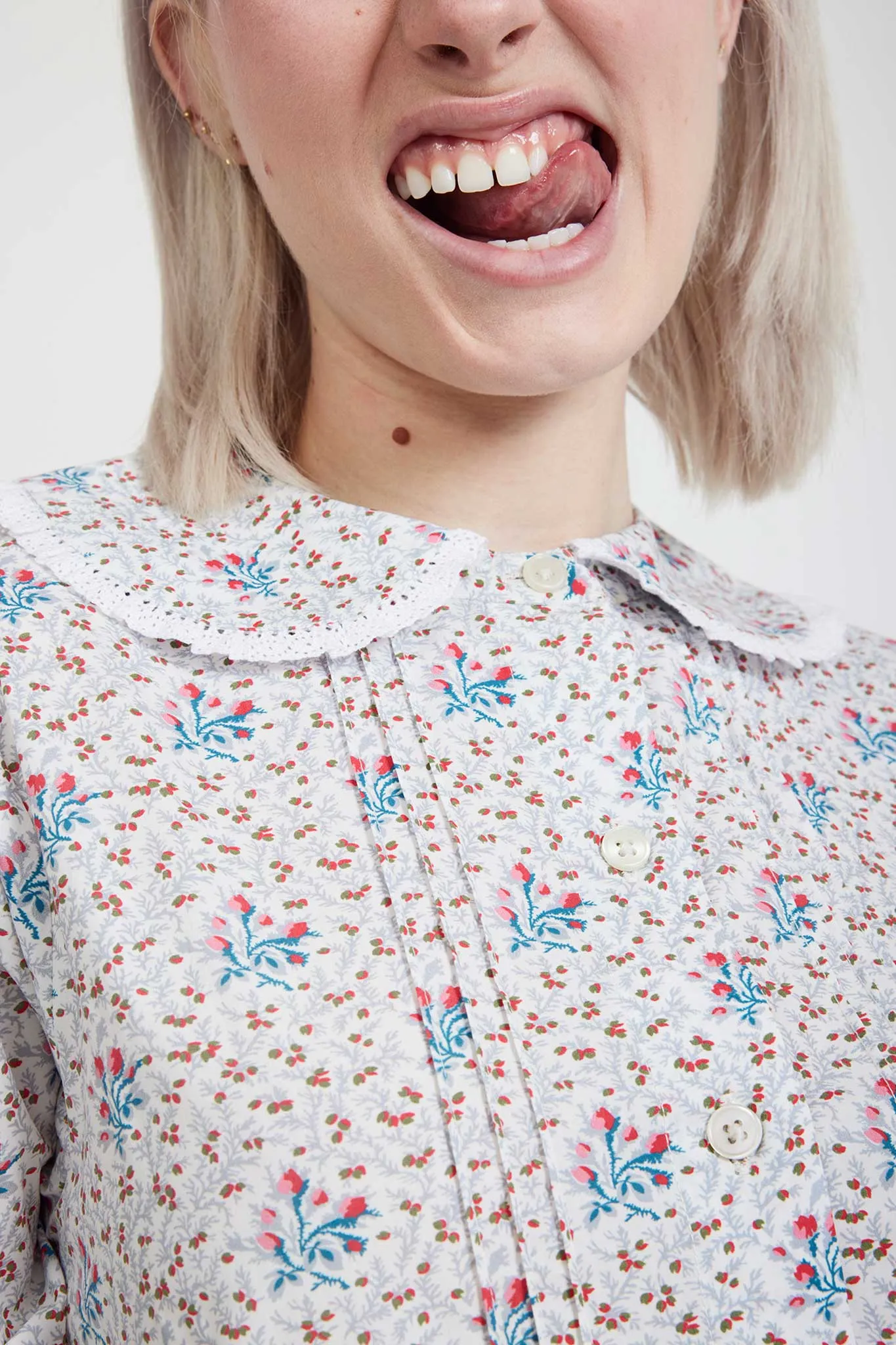 Laura Ashley x BATSHEVA Owenn Blouse in Duxford Pines