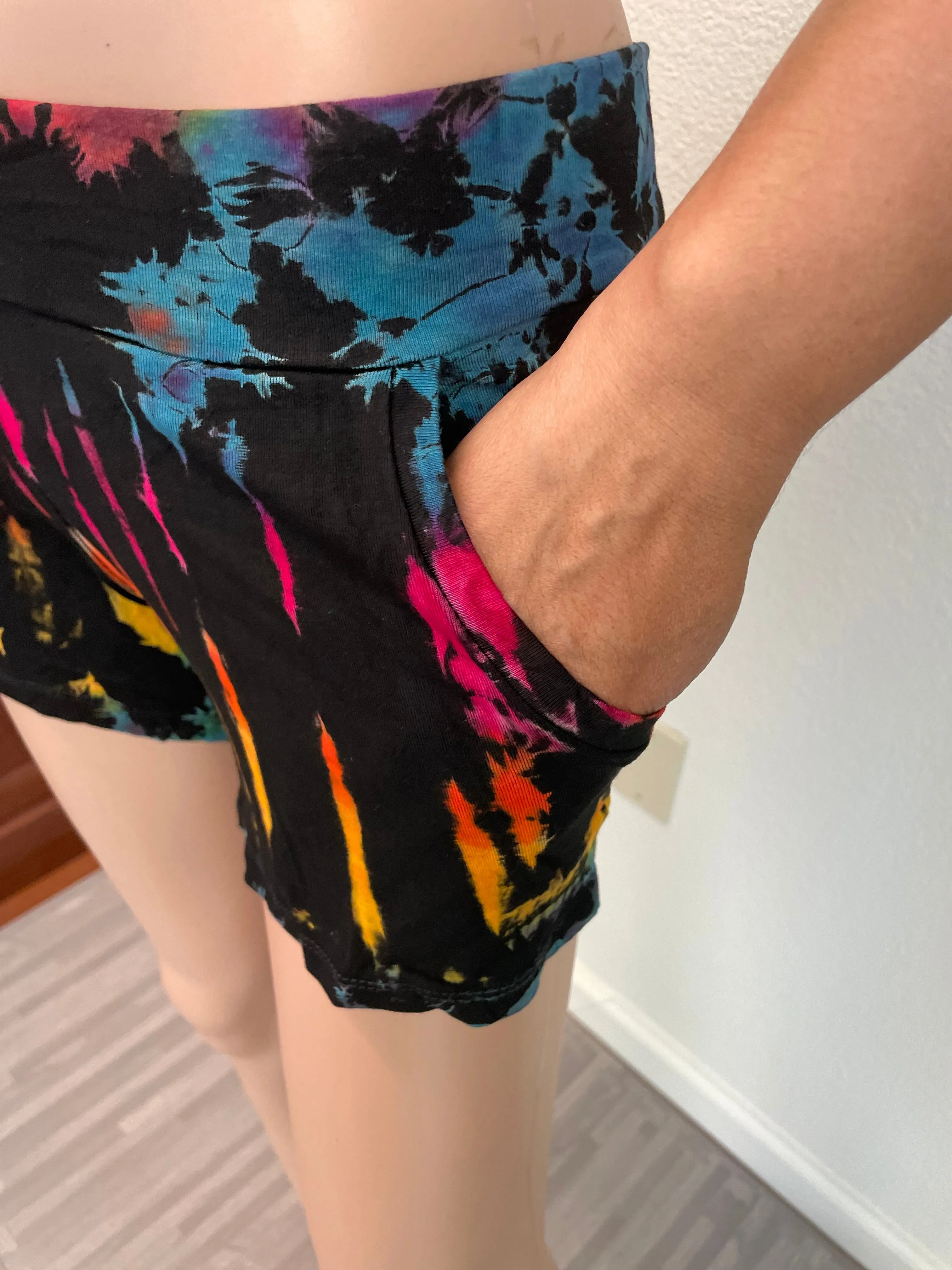 Tie dye summer travels comfy hippie bohemian spandex  shoft crop top